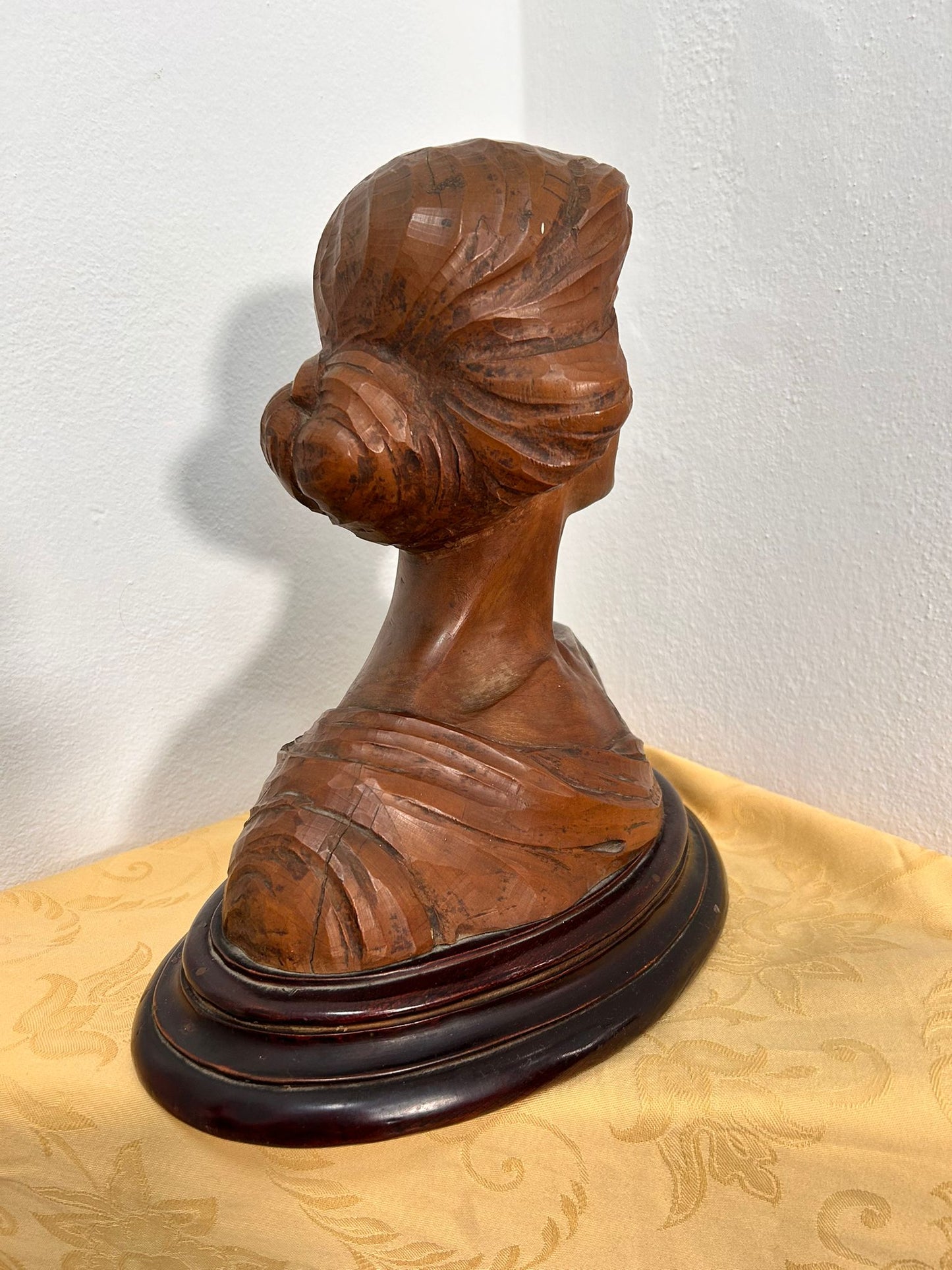 Scultura in legno Epoca Liberty Firmata C. Scattareggia