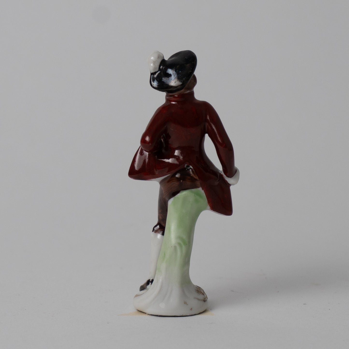 Scultura in porcellana Cavaliere Sitzendorf XX sec.