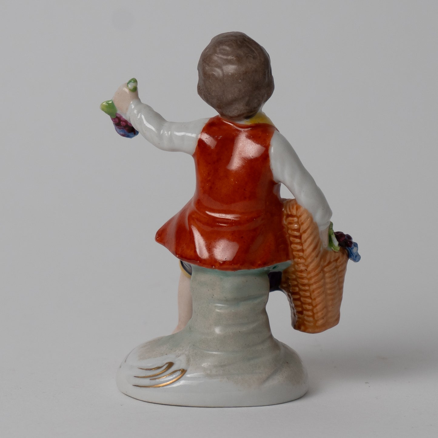 Scultura in porcellana "Vendemmiatore" Rudolstadt XX sec.