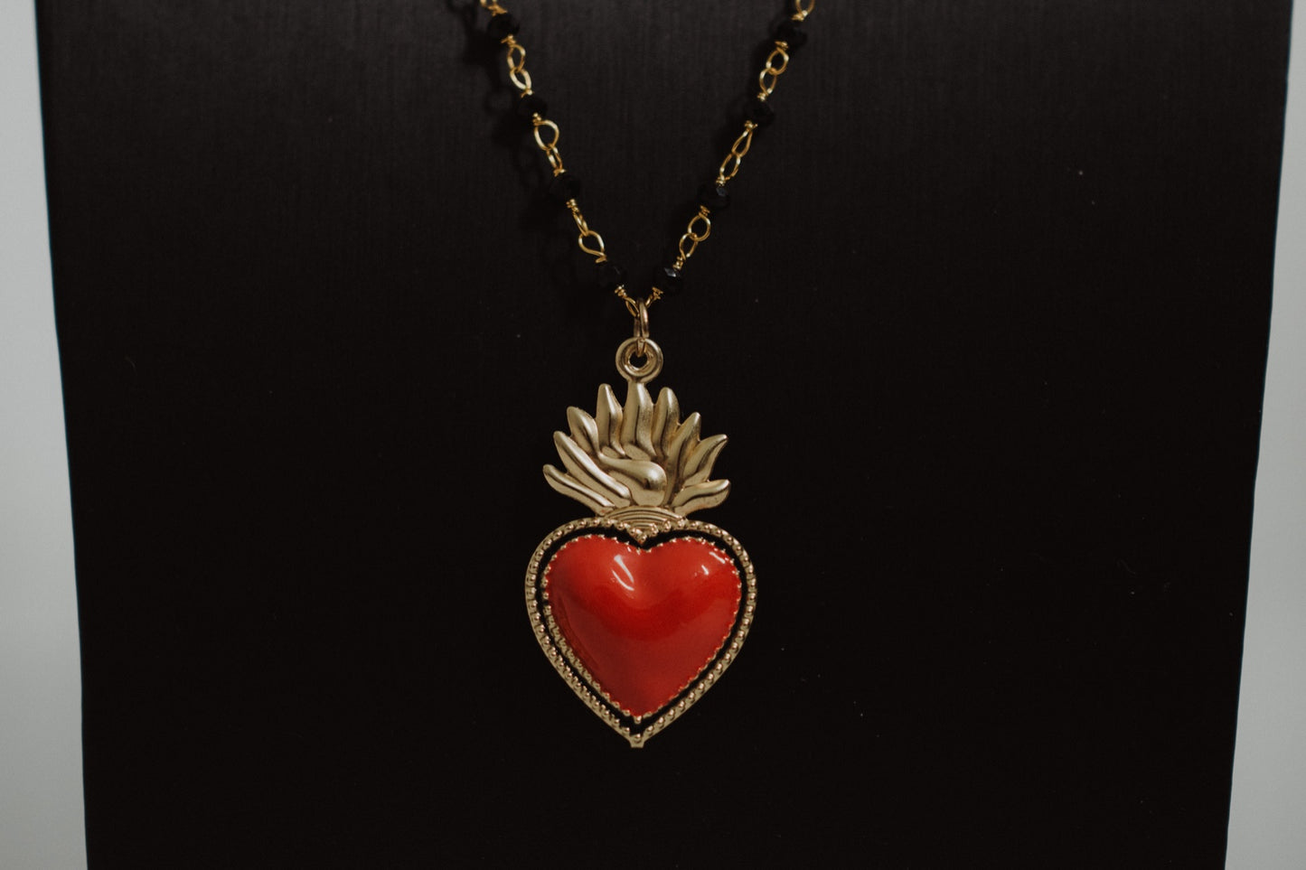 Bijoux Collana "Cuore Sacro" rosso