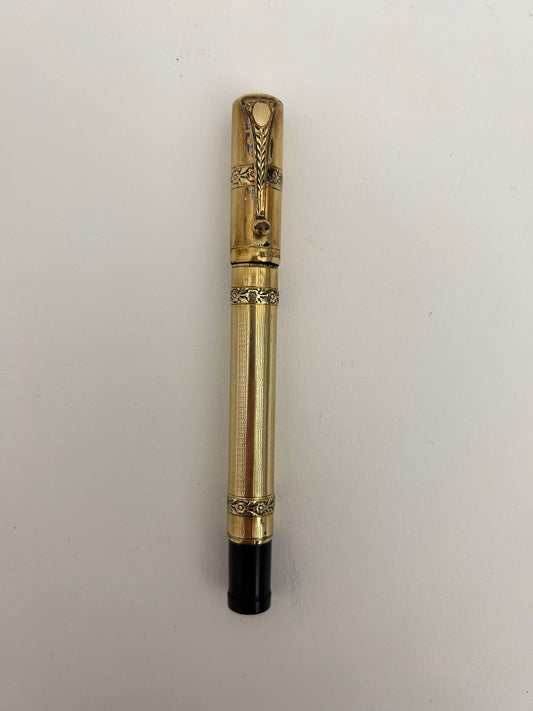 Penna Stilografica laminata in oro. Pennino oro 14kt.