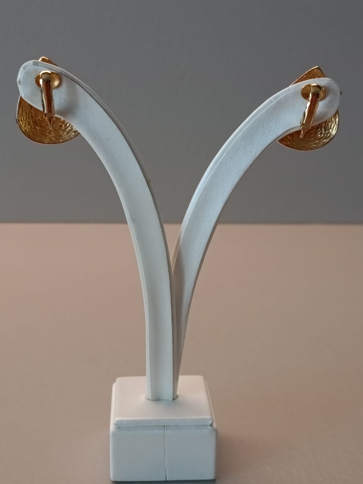 Orecchini a goccia e smalti Vintage. Bijoux Americani Anni '80