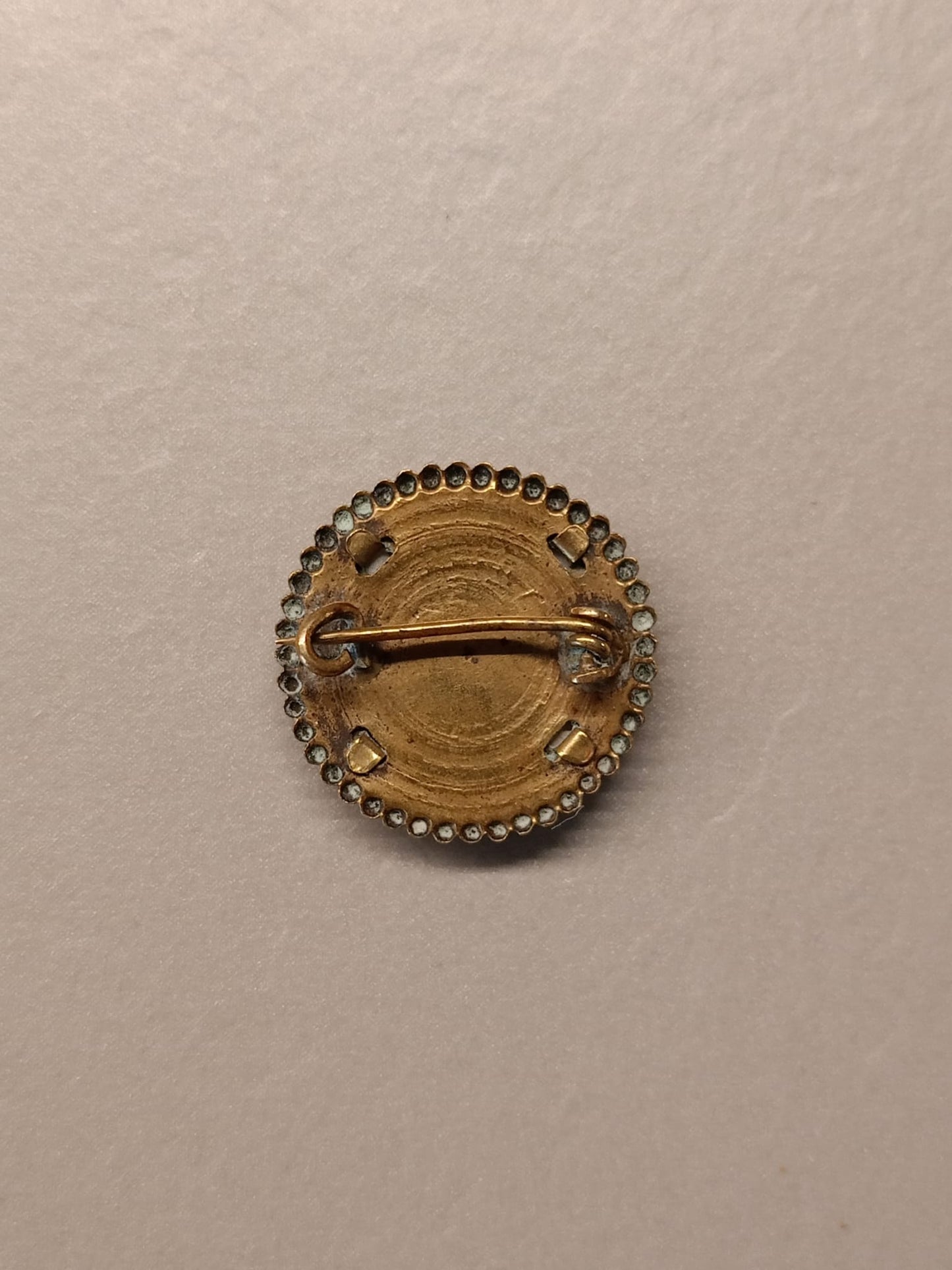 Miniatura raffigurante ragazza con foulard. Inghilterra XIX° sec.