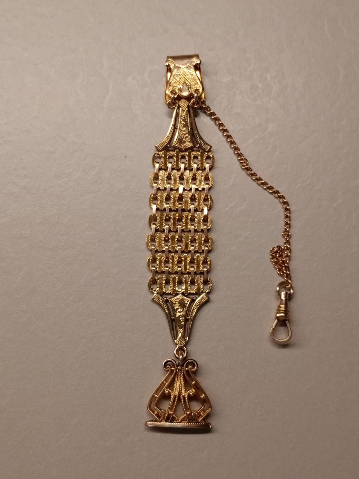 Chatelaine Vittoriana in pinchbeck con sigillo epoca XIX° sec.