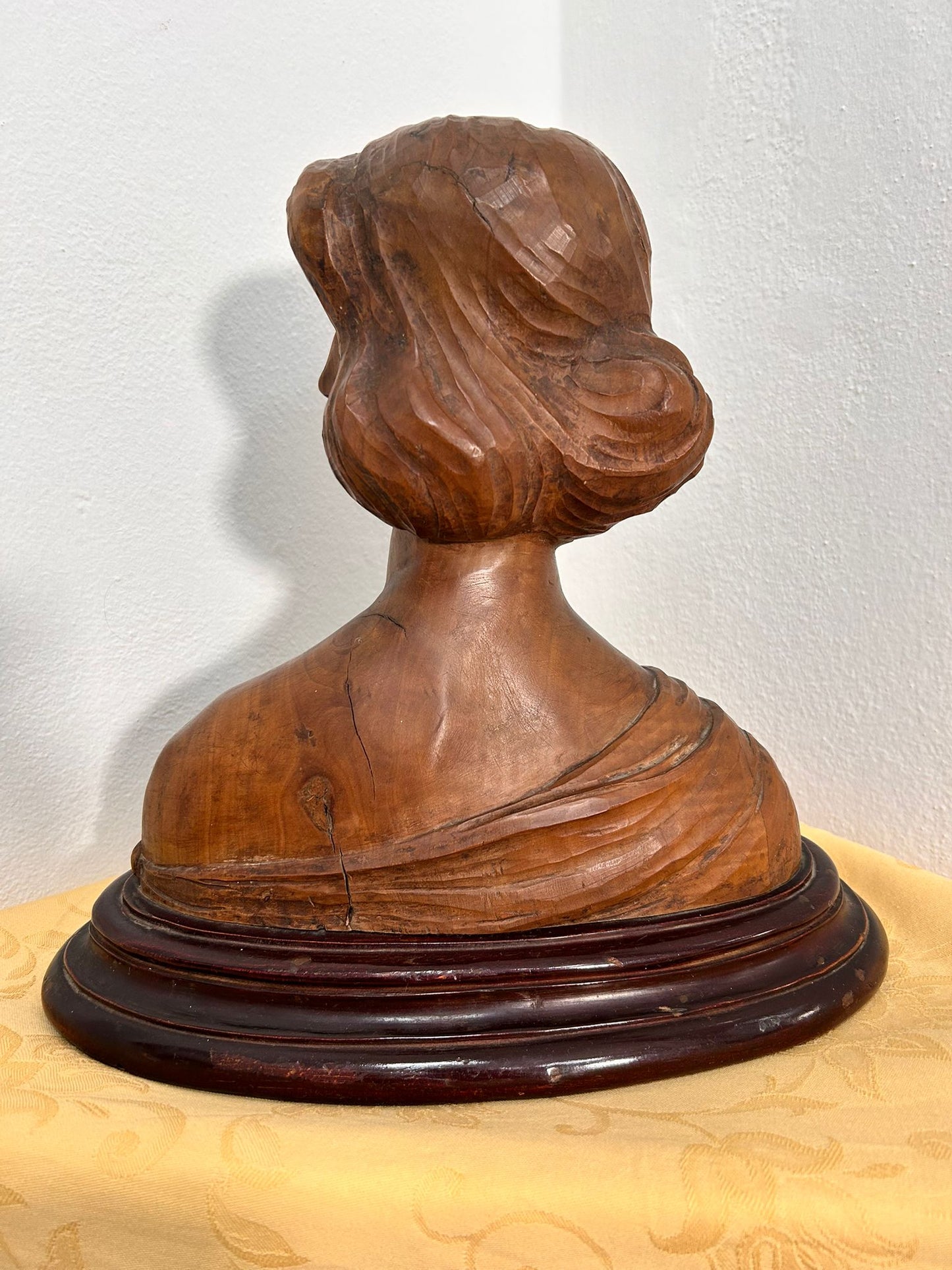 Scultura in legno Epoca Liberty Firmata C. Scattareggia